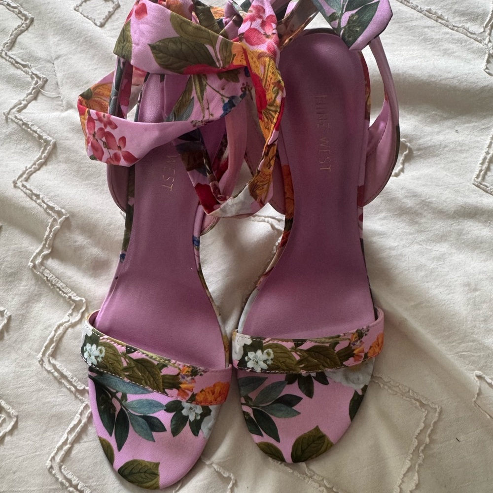 Women's Floral Pink Sandals